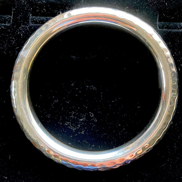 Silpada Sterling hammered round bracelet - Picture 4 of 11